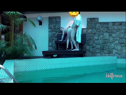❤️ Giimbitar sa amo ang katabang sa pool, apan dili makasukol sa init ️ Porno sa ceb.sexogolic-info.ru ️❤